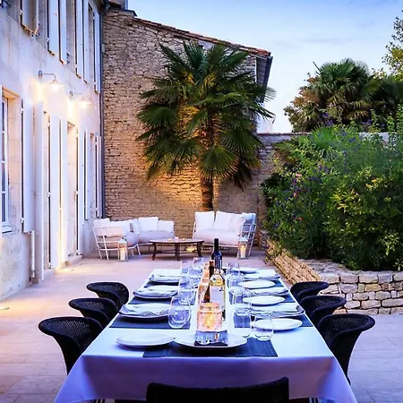 Villa Saint-martin-de-re Sleeps 12