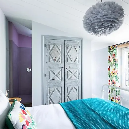 Villa Saint-martin-de-re Sleeps 12 *